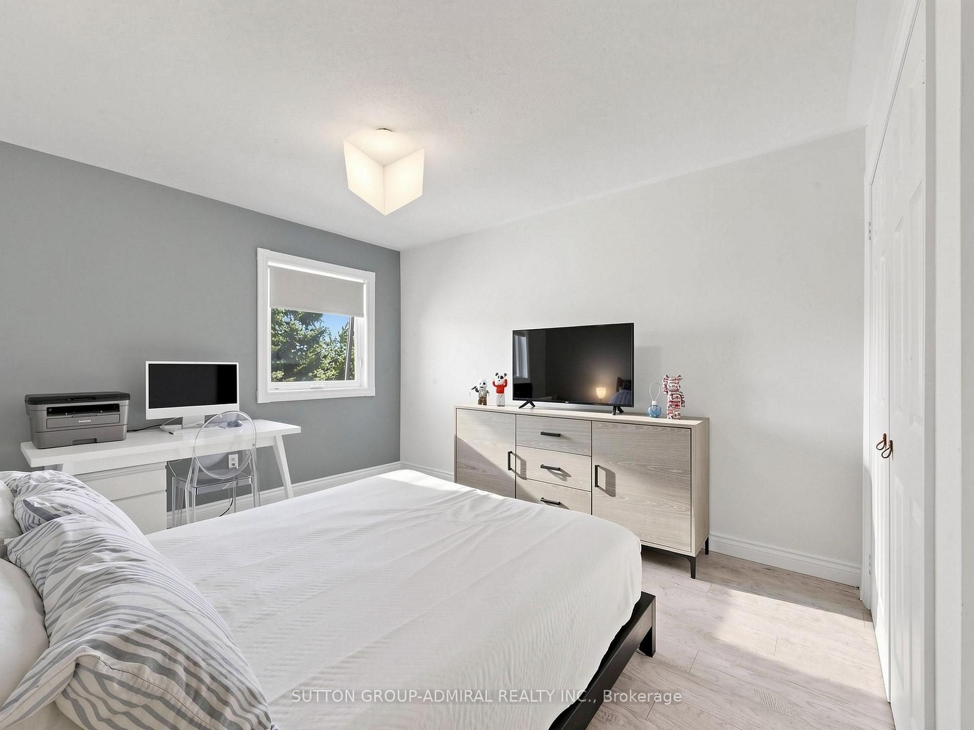 Photo 18 of 10 Silver Oaks Boulevard, Vaughan, Sonoma Heights — HOMEH
