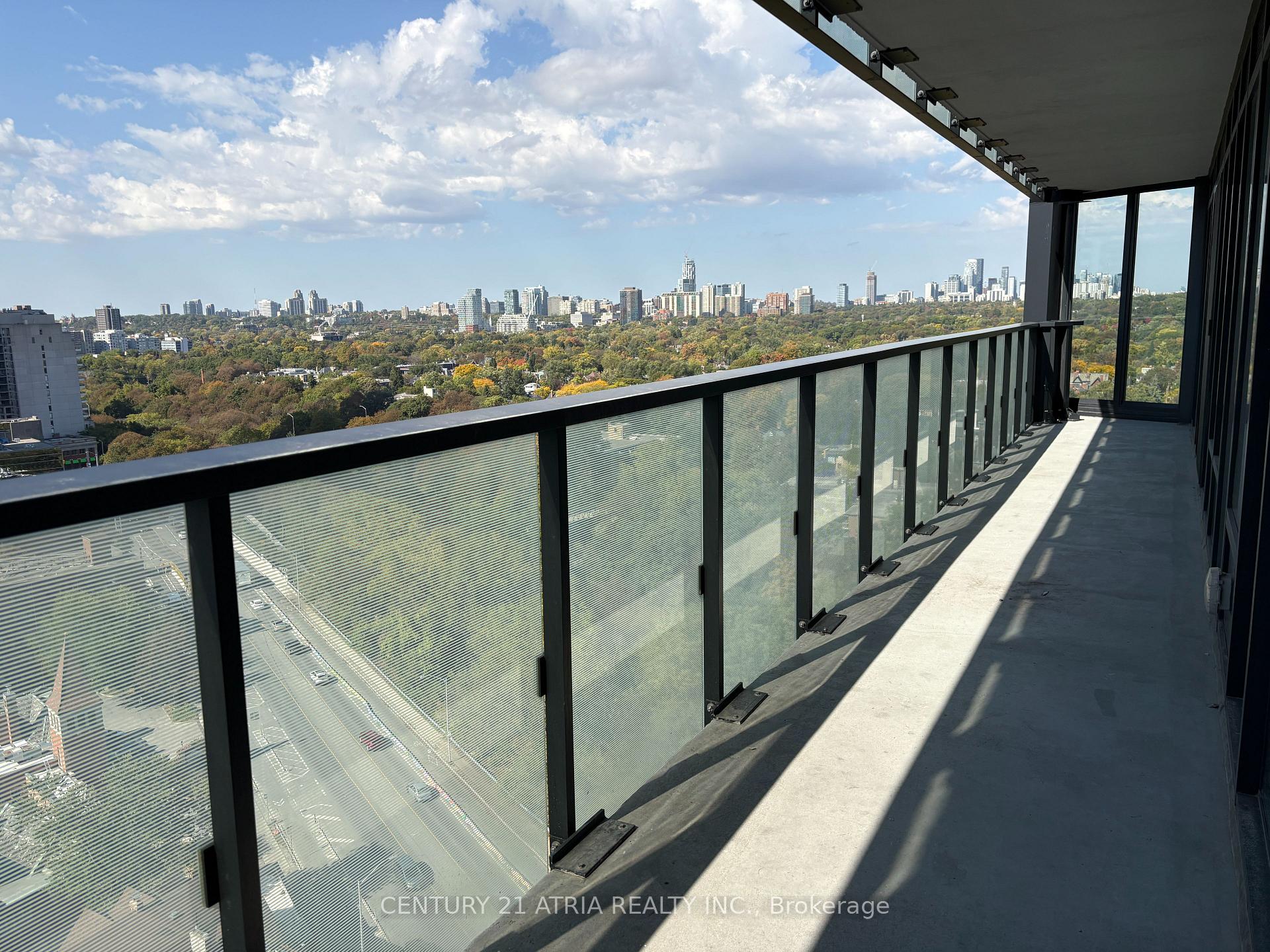 Photo of Unit 1702, 575 Bloor Street E