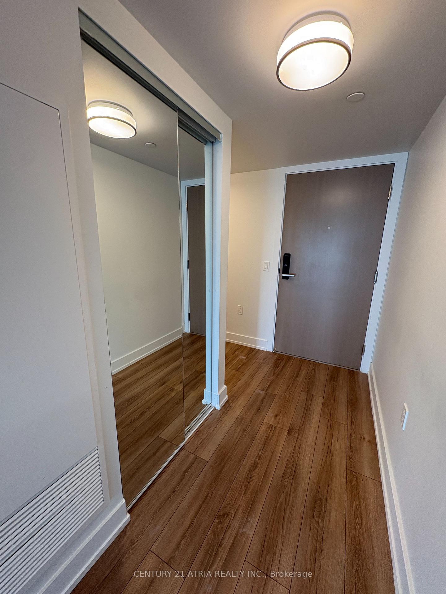 Photo 10 of Unit 1702, 575 Bloor Street E, Toronto, North St. James Town — HOMEH