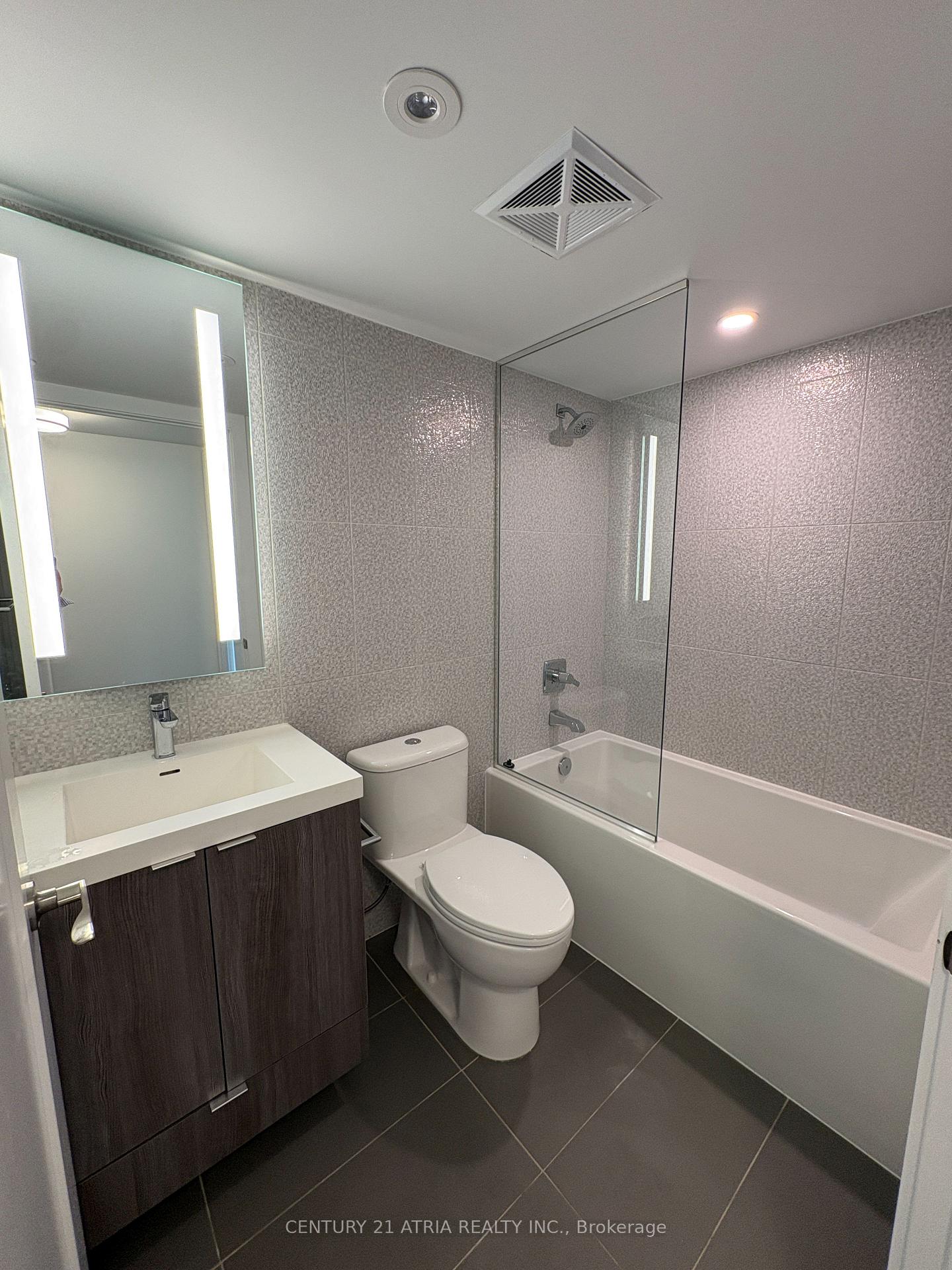 Photo 19 of Unit 1702, 575 Bloor Street E, Toronto, North St. James Town — HOMEH