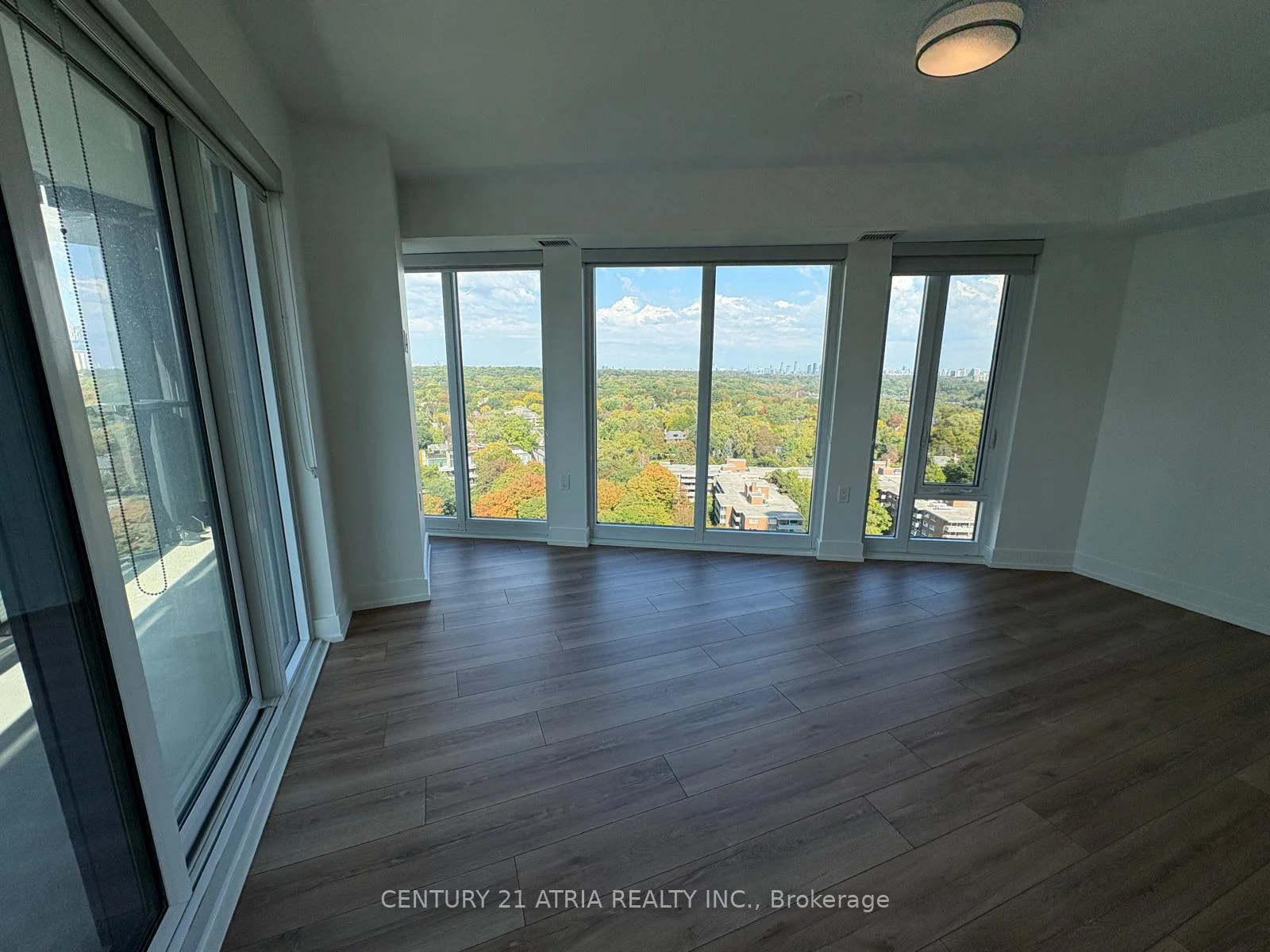 Photo 12 of Unit 1702, 575 Bloor Street E, Toronto, North St. James Town — HOMEH
