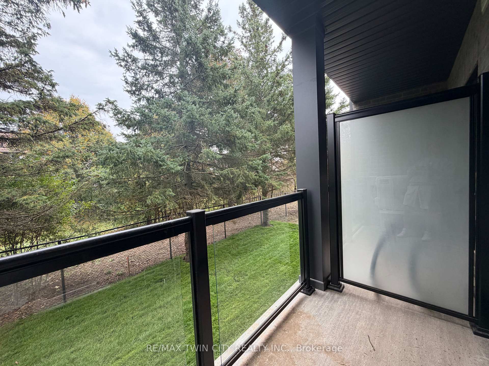 Photo 18 of Unit 80, 42 Lowes Road W, Guelph, Clairfields/Hanlon Business Park — HOMEH