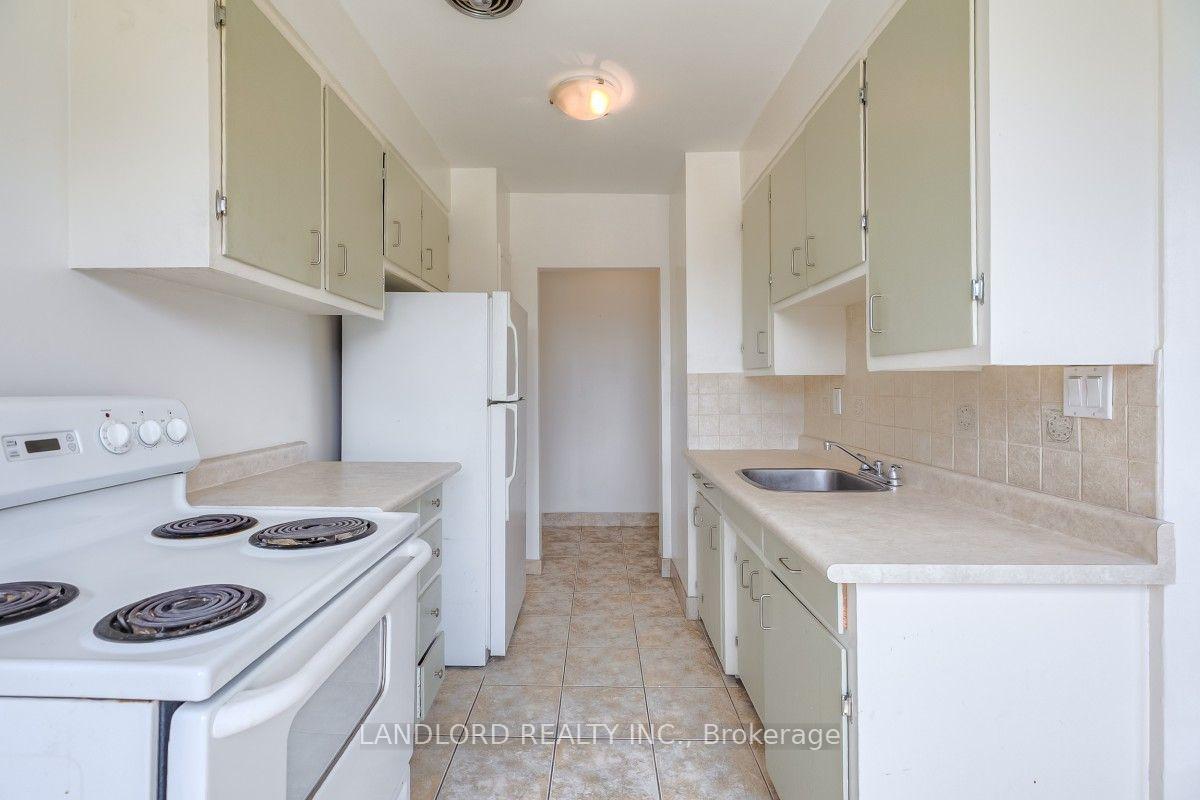 Photo 6 of Unit 204, 111 Craydon Road, Whitby, Downtown Whitby — HOMEH