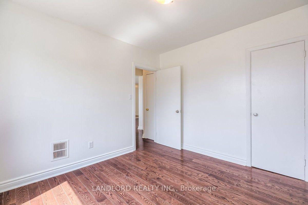 Photo 9 of Unit 204, 111 Craydon Road, Whitby, Downtown Whitby — HOMEH