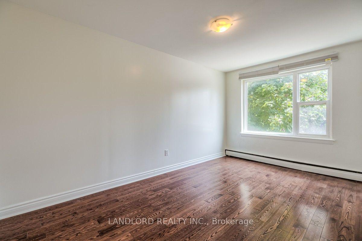 Photo 10 of Unit 204, 111 Craydon Road, Whitby, Downtown Whitby — HOMEH