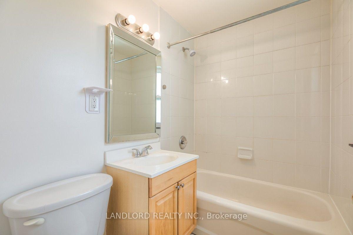 Photo 12 of Unit 204, 111 Craydon Road, Whitby, Downtown Whitby — HOMEH