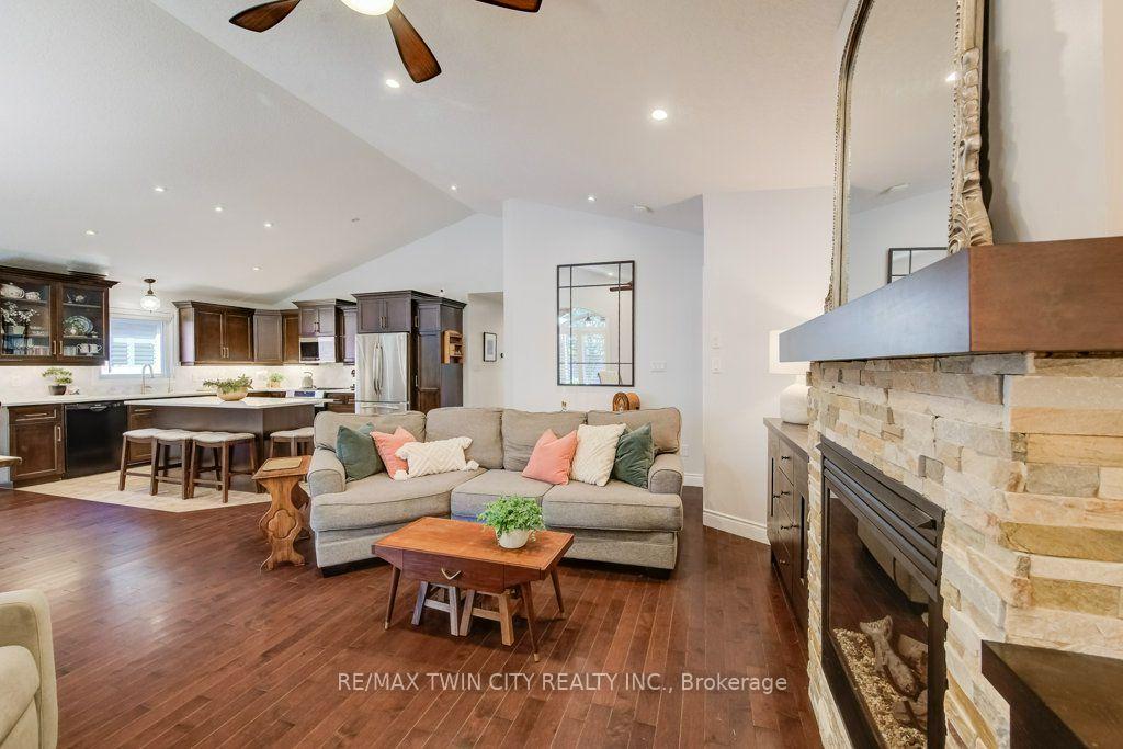 Photo 23 of 27 Coral Gables Crescent, Woolwich, Elmira — HOMEH
