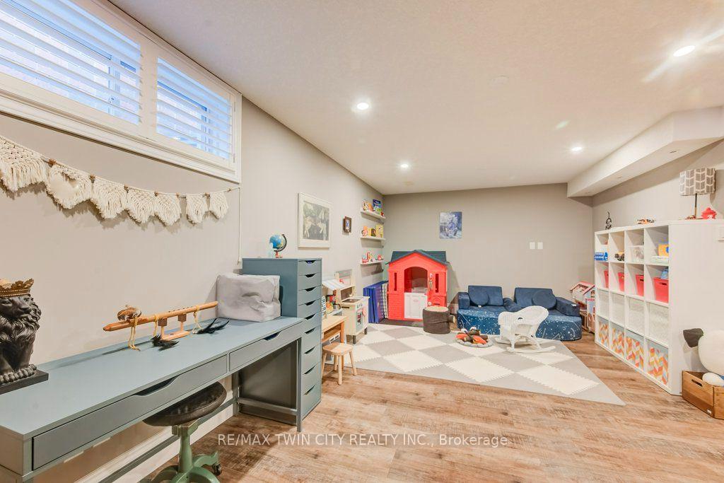 Photo 38 of 27 Coral Gables Crescent, Woolwich, Elmira — HOMEH