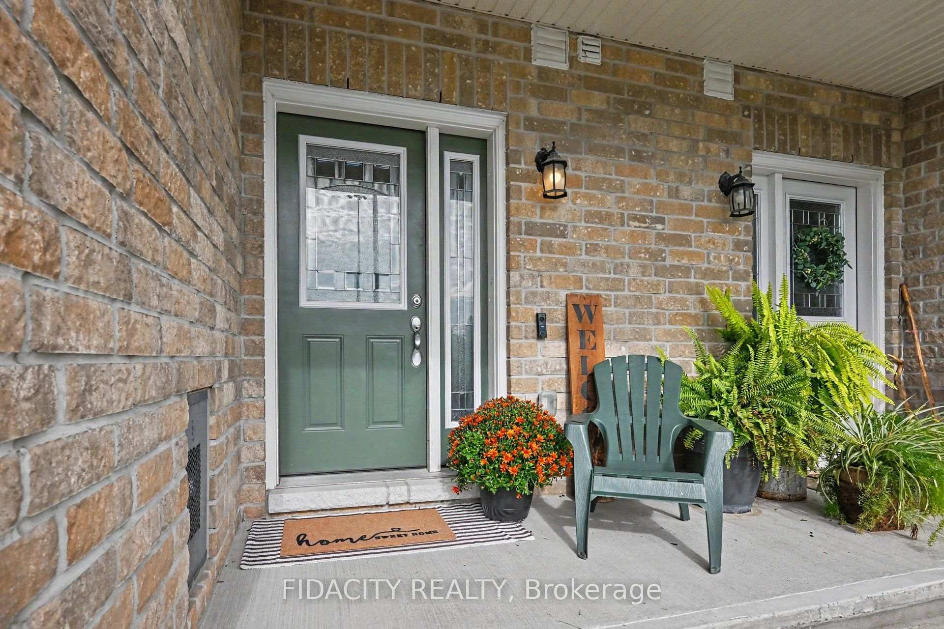 Photo 2 of 68 Vimy Ridge Crescent, Arnprior, Arnprior — HOMEH