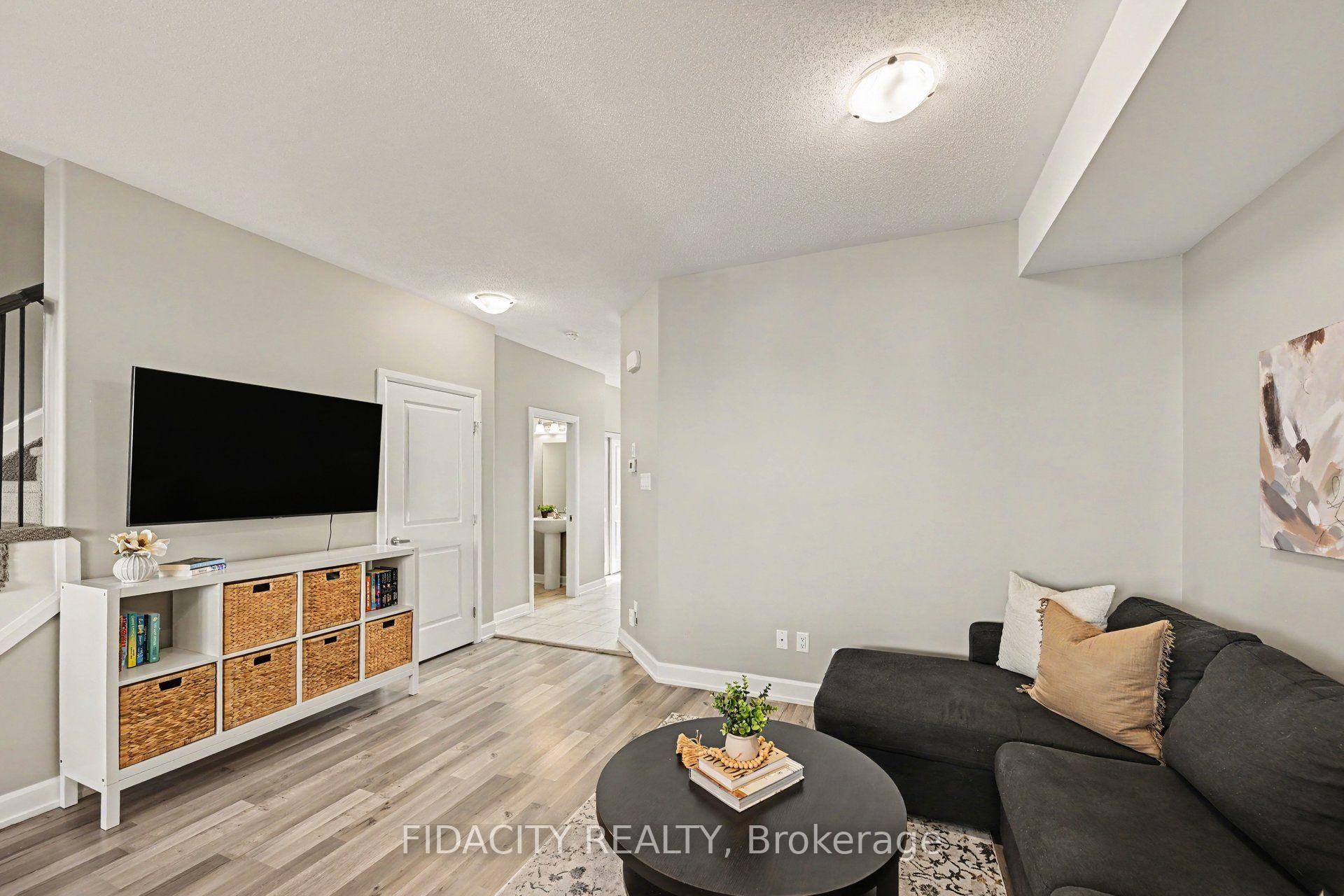Photo 6 of 68 Vimy Ridge Crescent, Arnprior, Arnprior — HOMEH