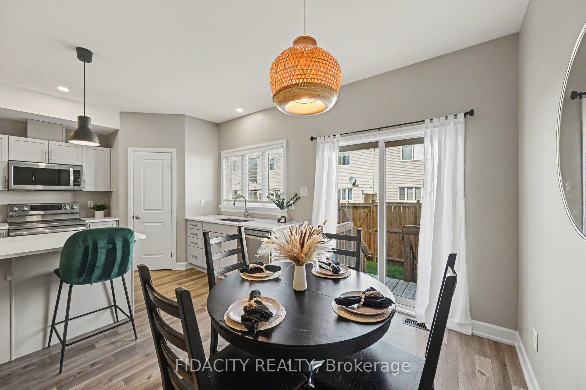 Photo 12 of 68 Vimy Ridge Crescent, Arnprior, Arnprior — HOMEH