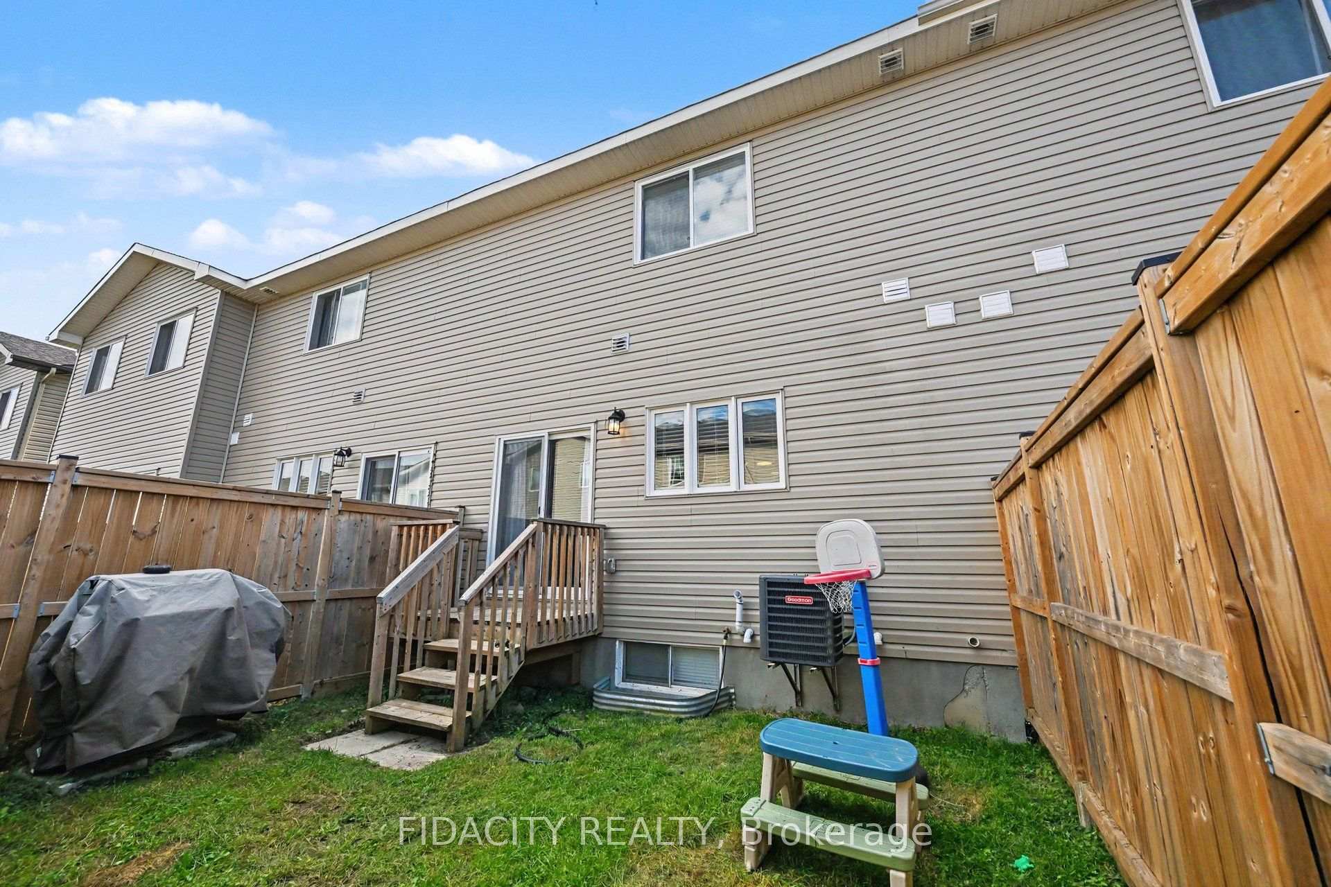 Photo 28 of 68 Vimy Ridge Crescent, Arnprior, Arnprior — HOMEH