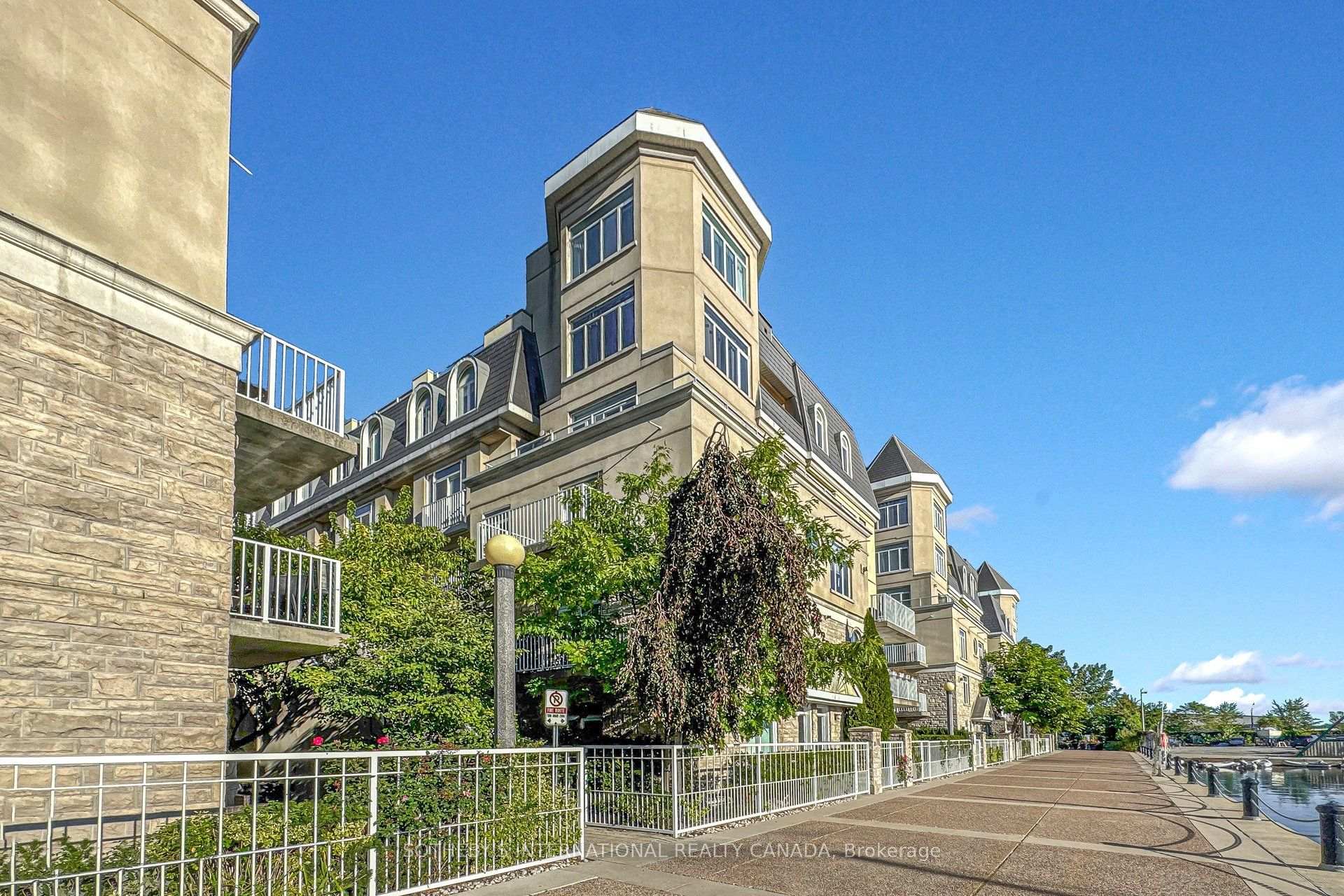 Photo 5 of Unit 377, 32 Stadium Road, Toronto, Niagara — HOMEH