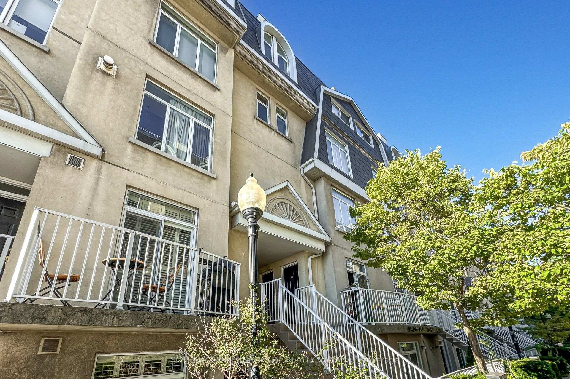Photo 6 of Unit 377, 32 Stadium Road, Toronto, Niagara — HOMEH