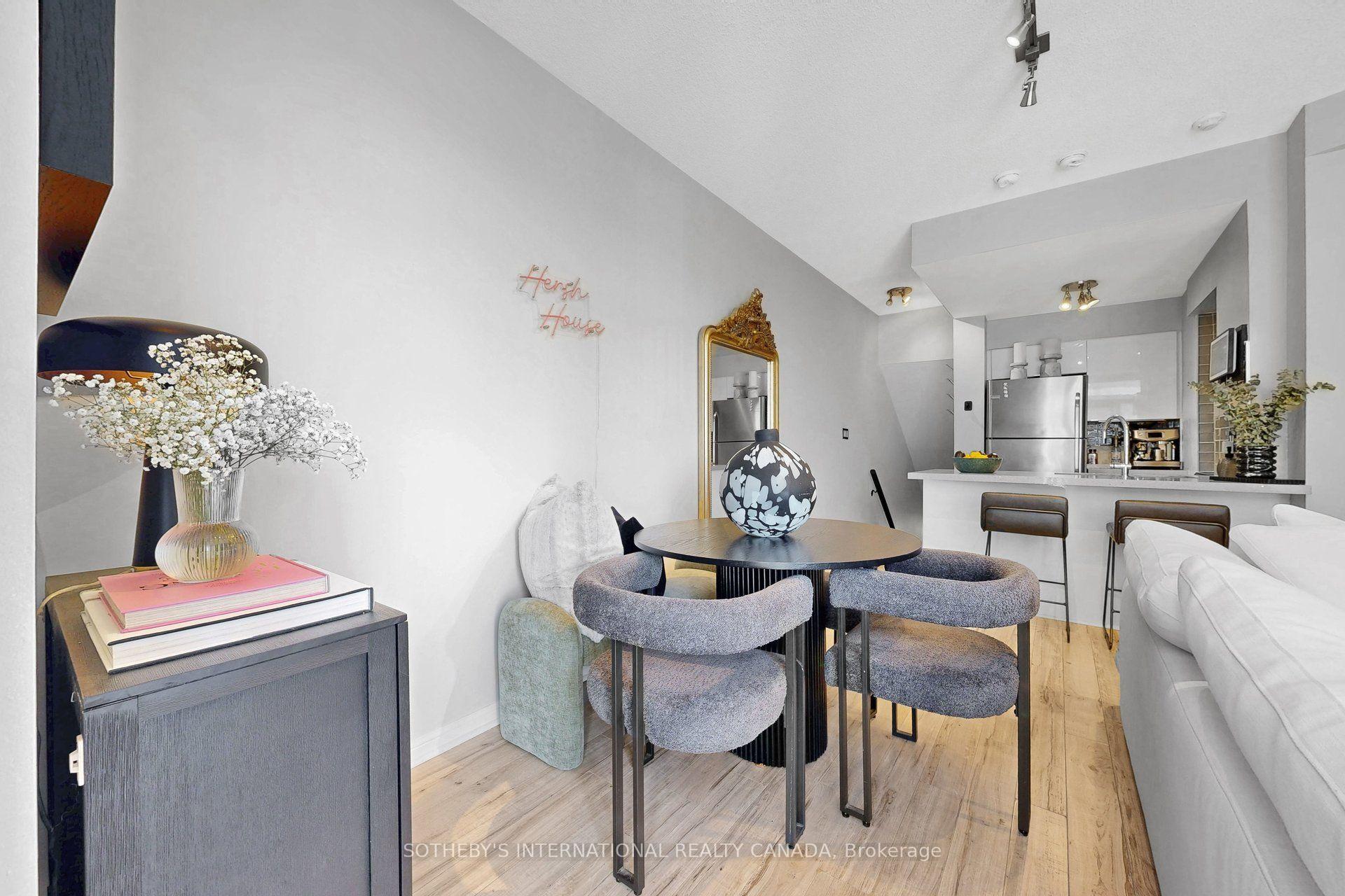 Photo 17 of Unit 377, 32 Stadium Road, Toronto, Niagara — HOMEH