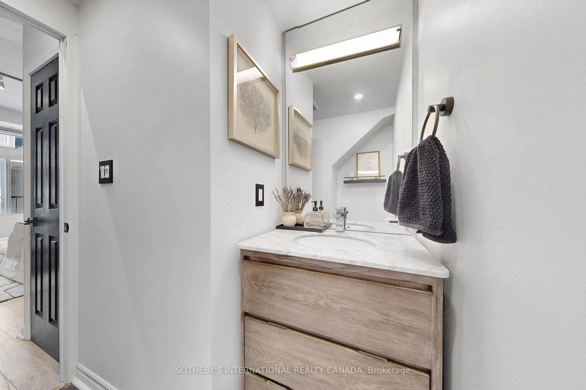 Photo 23 of Unit 377, 32 Stadium Road, Toronto, Niagara — HOMEH