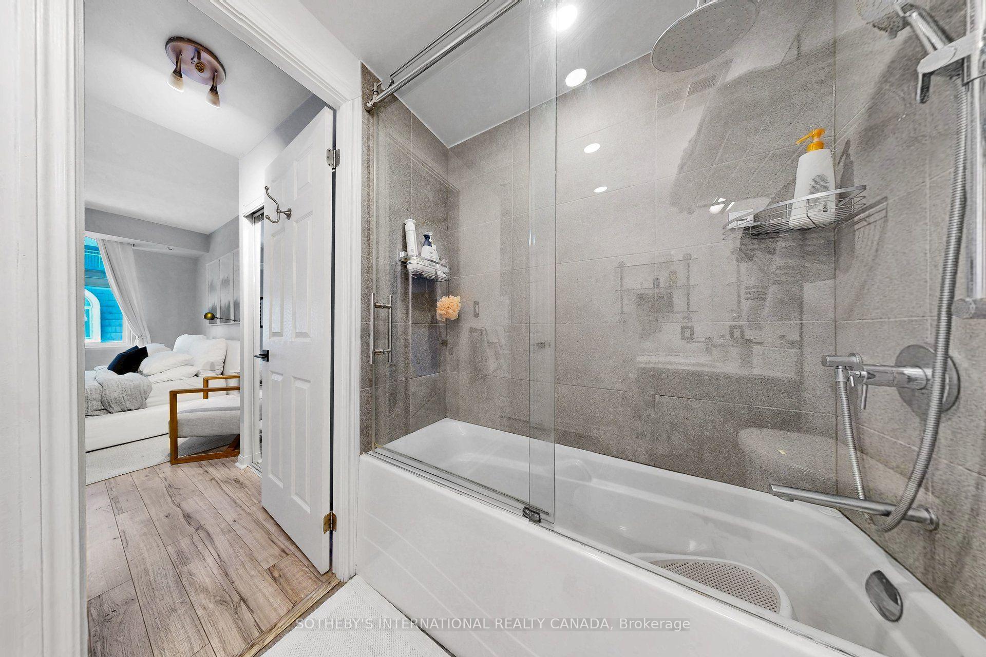 Photo 26 of Unit 377, 32 Stadium Road, Toronto, Niagara — HOMEH