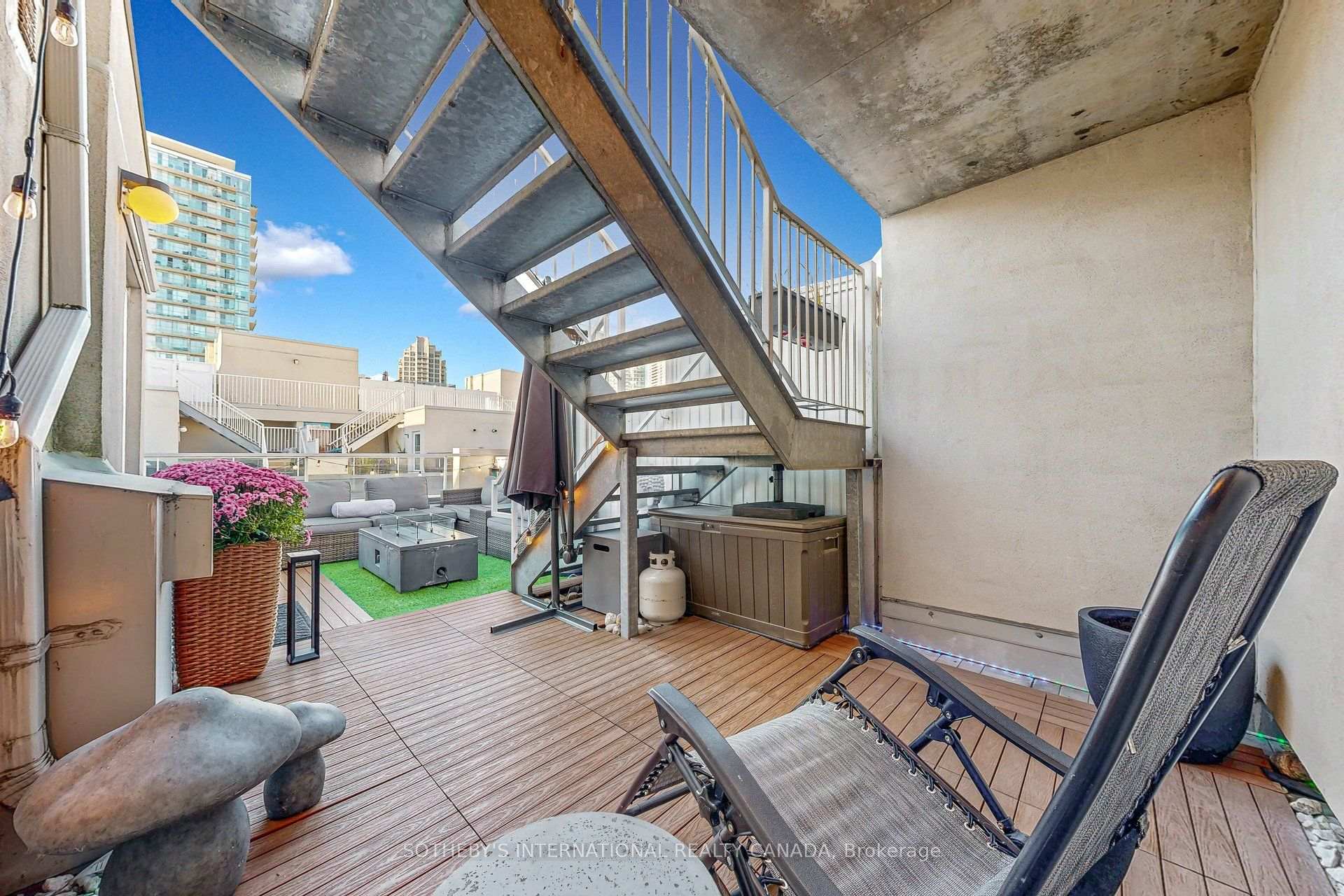 Photo 41 of Unit 377, 32 Stadium Road, Toronto, Niagara — HOMEH