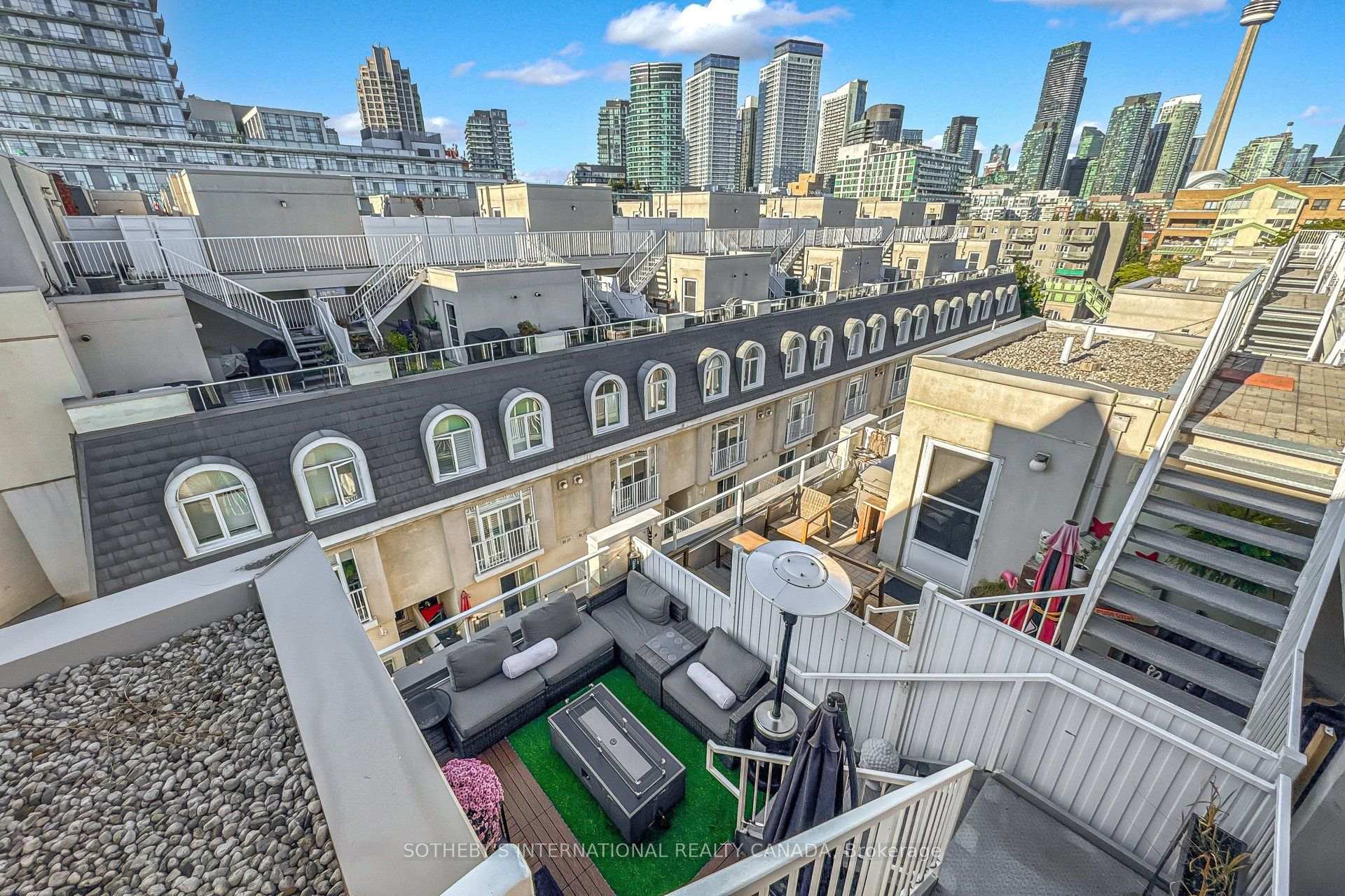 Photo 43 of Unit 377, 32 Stadium Road, Toronto, Niagara — HOMEH