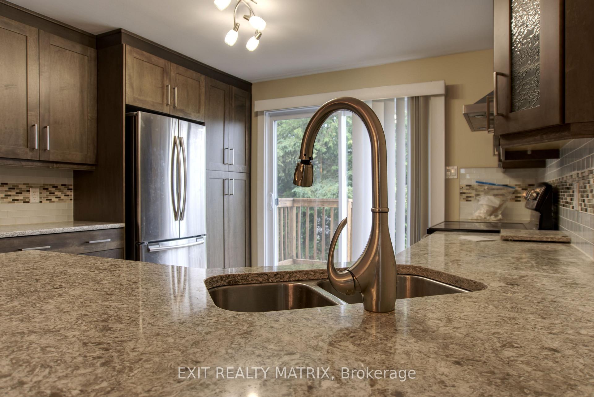 Photo 6 of 1557 Belcourt Boulevard, Ottawa, Orleans/Sunridge — HOMEH