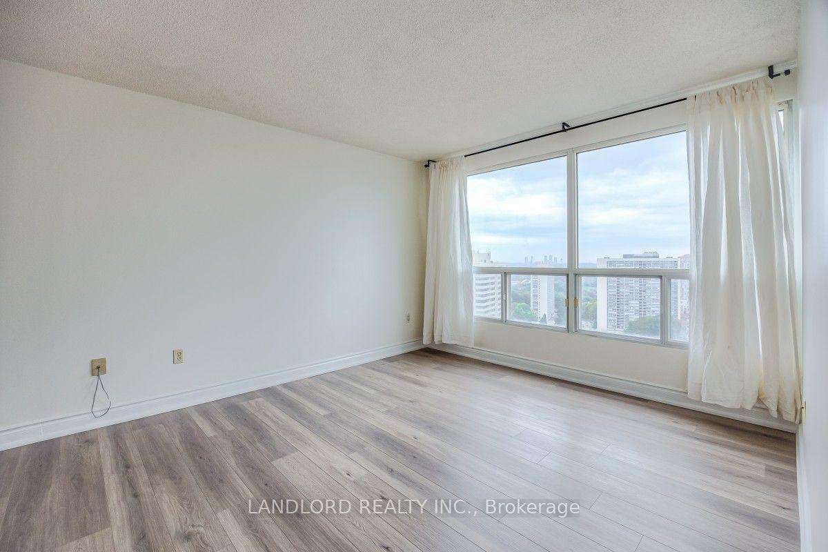 Photo 11 of Unit 2504, 5 Concorde Place, North York, Banbury-Don Mills — HOMEH