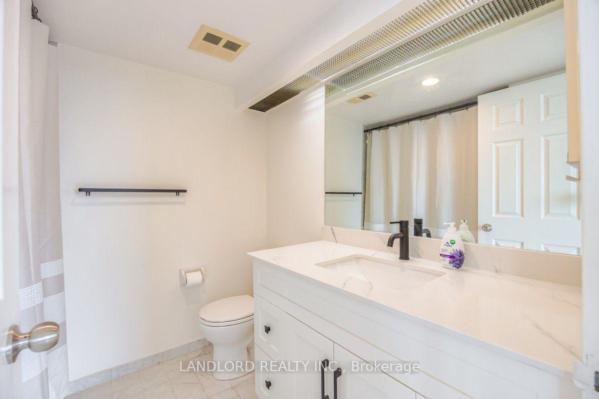 Photo 17 of Unit 2504, 5 Concorde Place, North York, Banbury-Don Mills — HOMEH