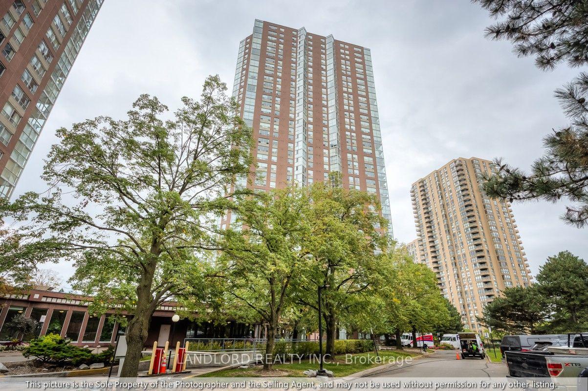 Photo 24 of Unit 2504, 5 Concorde Place, North York, Banbury-Don Mills — HOMEH