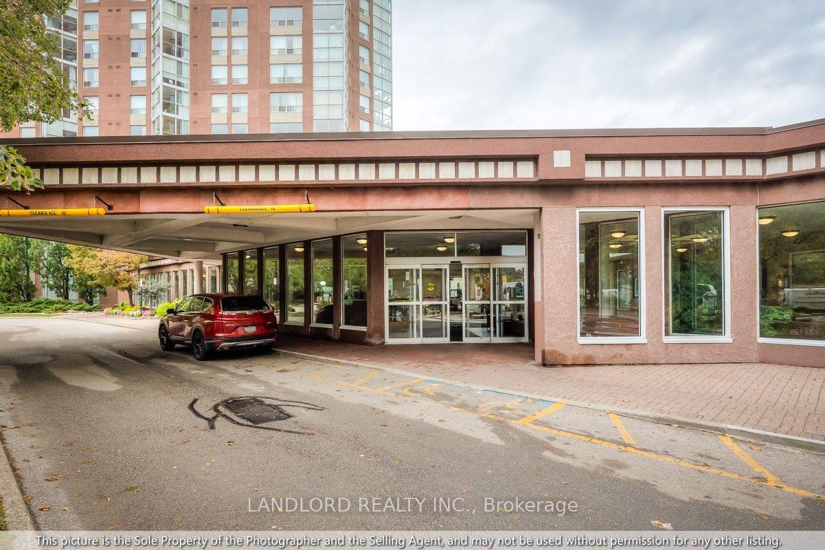Photo 25 of Unit 2504, 5 Concorde Place, North York, Banbury-Don Mills — HOMEH