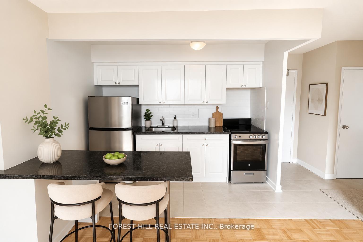 Photo 3 of Unit 914, 700 Ontario Street, Toronto, North St. James Town — HOMEH