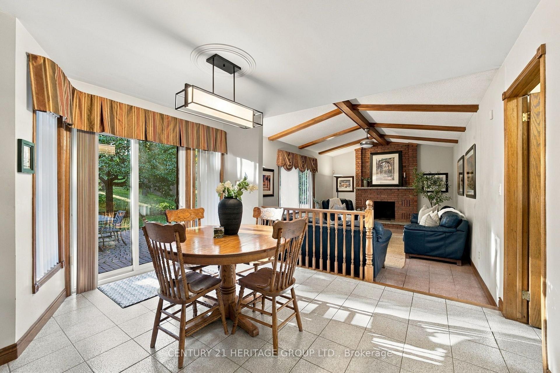 Photo 17 of 144 Lovers Lane, Hamilton, Ancaster — HOMEH
