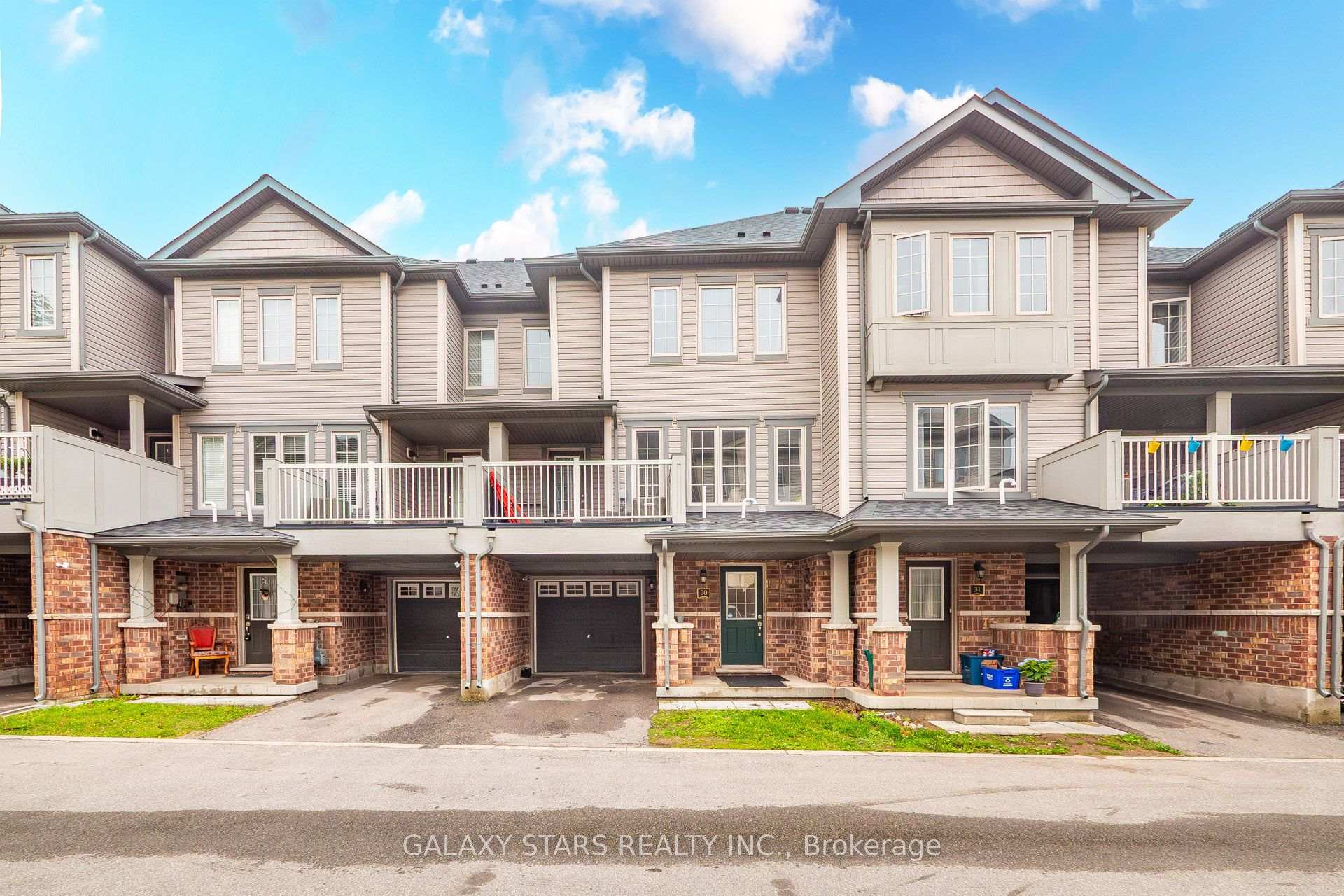 Photo 2 of Unit 30, 420 Linden Drive, Cambridge, Preston Heights — HOMEH