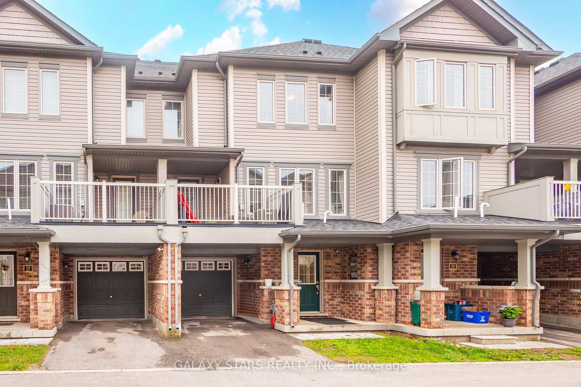Photo 3 of Unit 30, 420 Linden Drive, Cambridge, Preston Heights — HOMEH