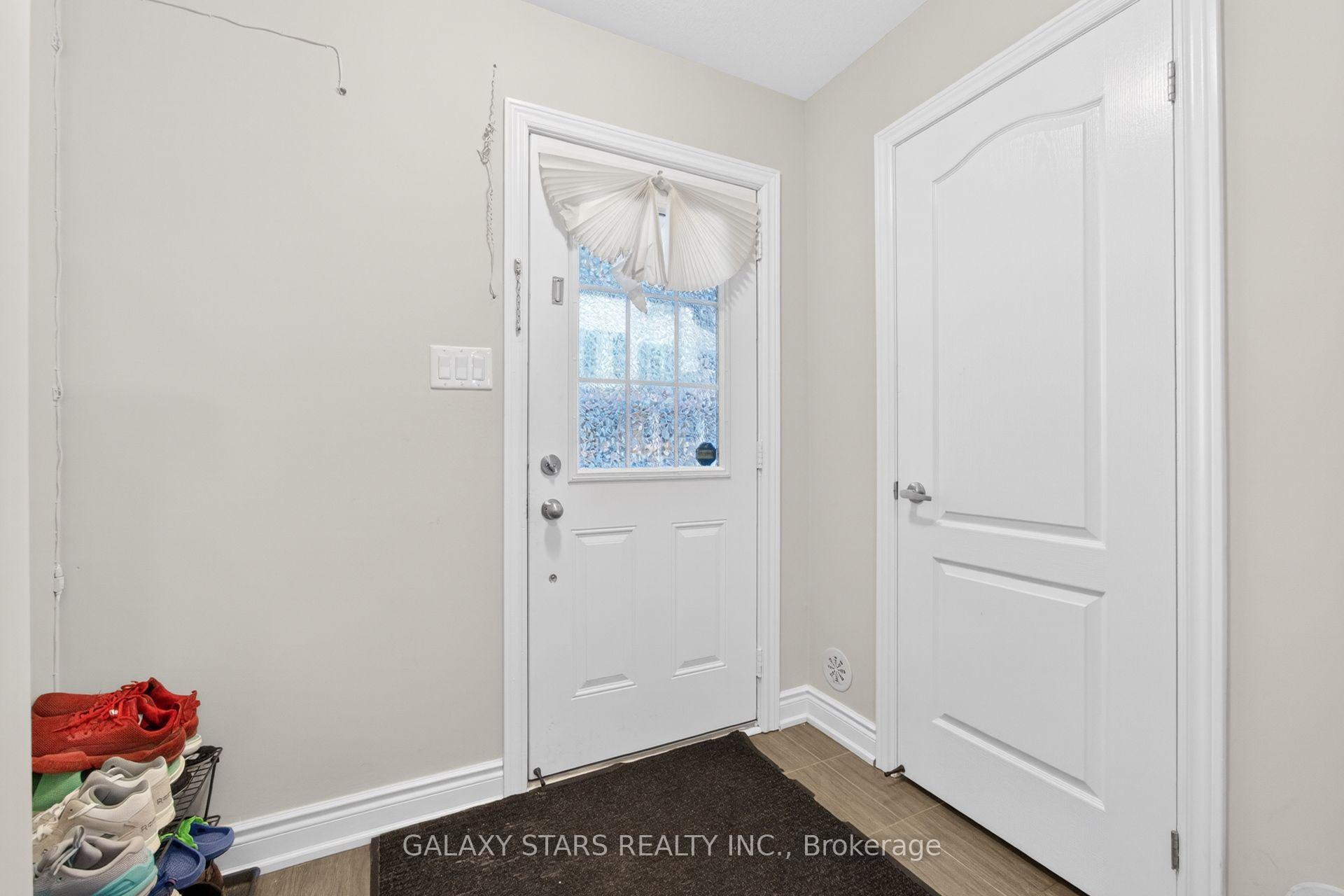 Photo 8 of Unit 30, 420 Linden Drive, Cambridge, Preston Heights — HOMEH