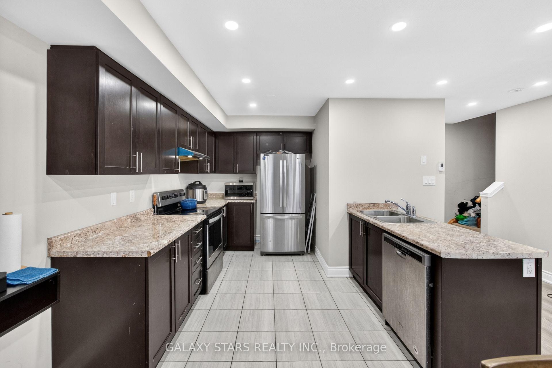 Photo 22 of Unit 30, 420 Linden Drive, Cambridge, Preston Heights — HOMEH