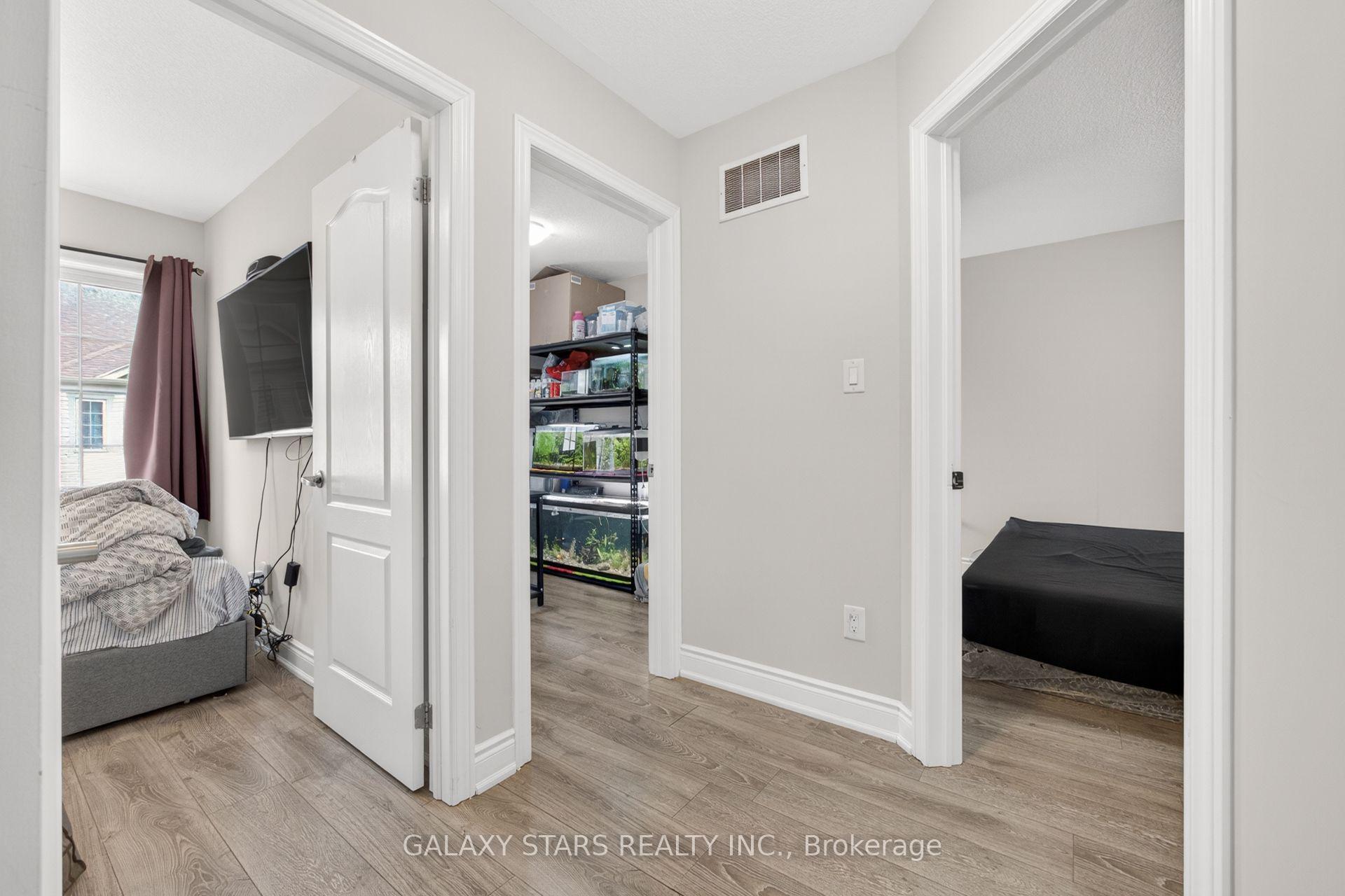 Photo 27 of Unit 30, 420 Linden Drive, Cambridge, Preston Heights — HOMEH