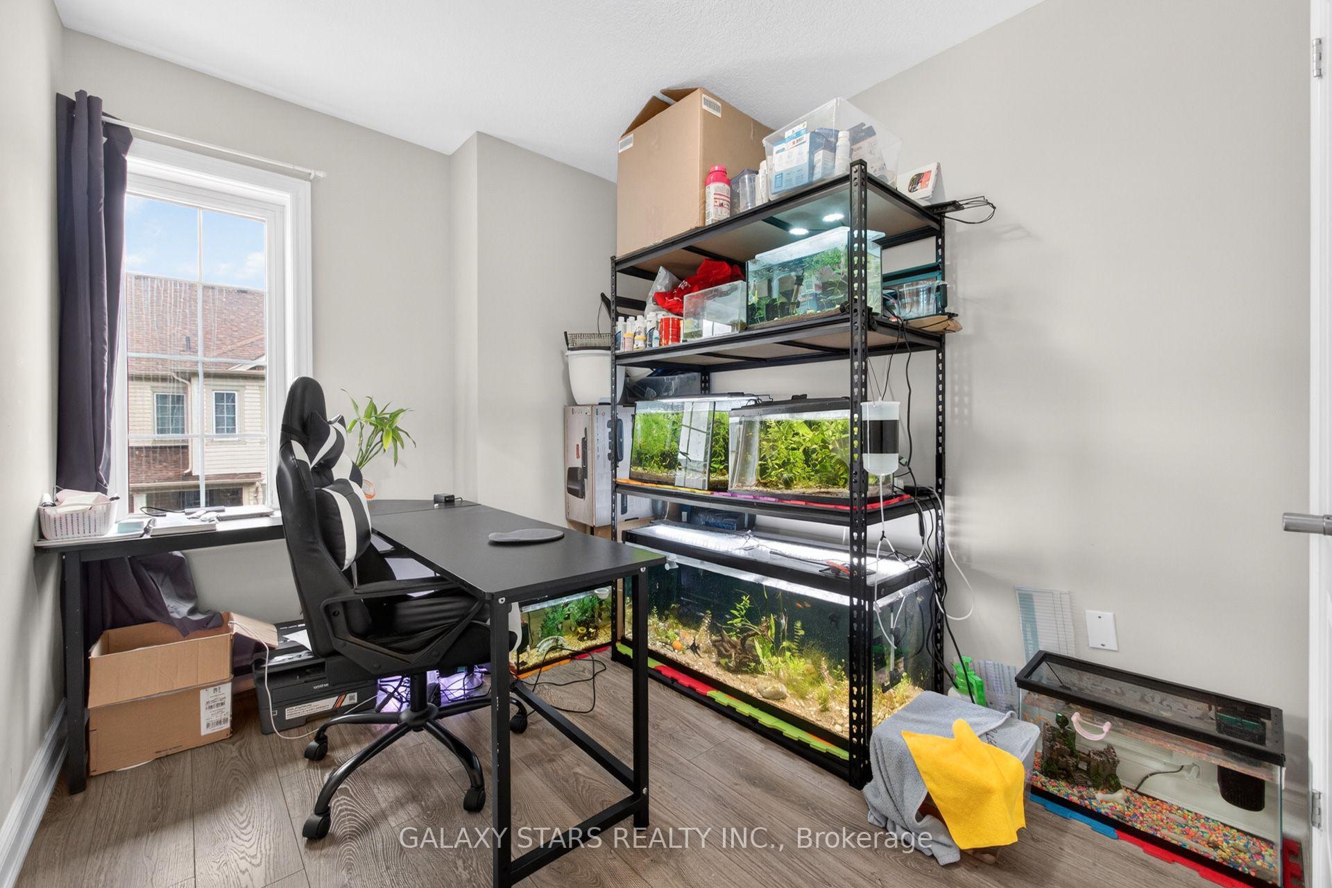 Photo 28 of Unit 30, 420 Linden Drive, Cambridge, Preston Heights — HOMEH