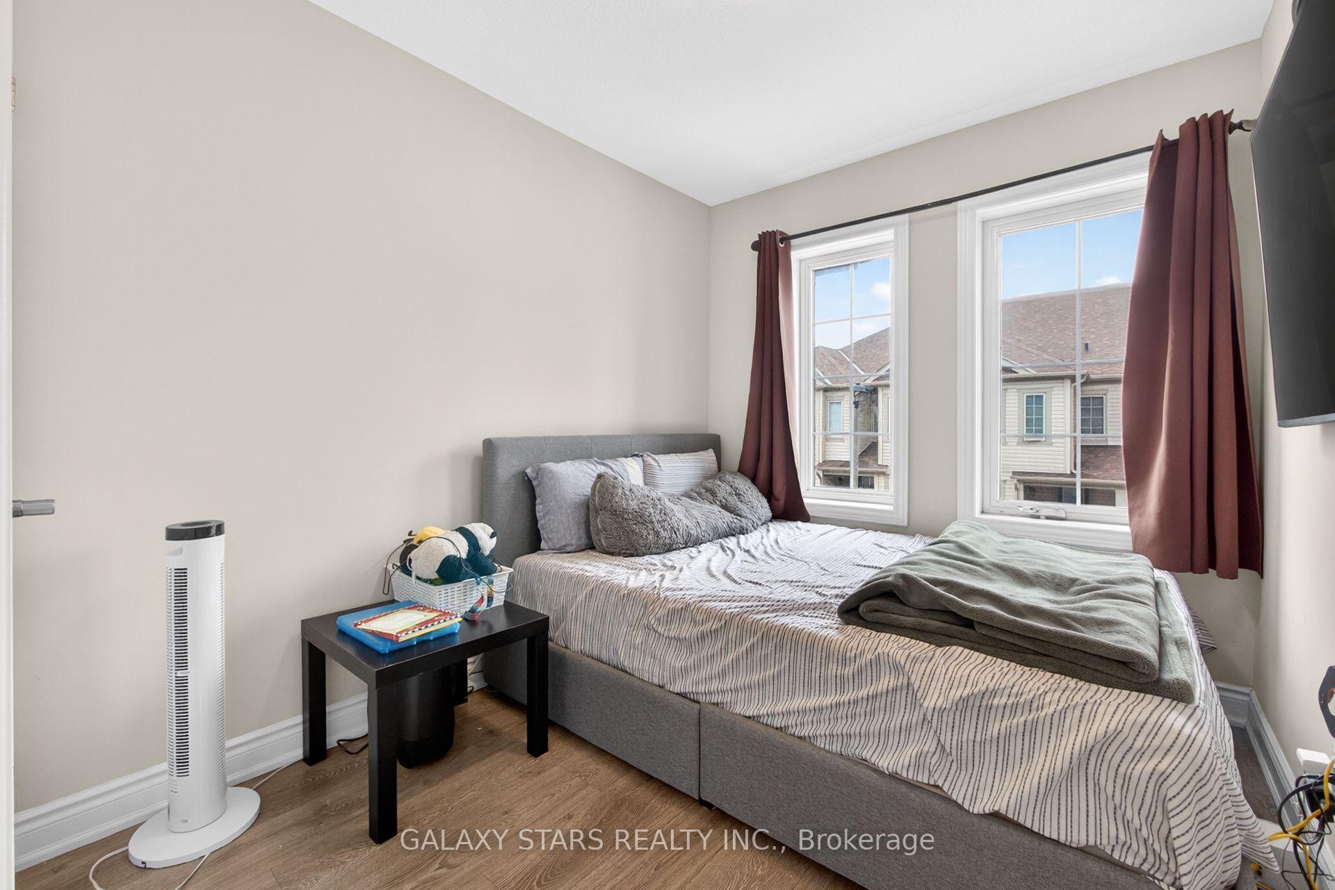 Photo 30 of Unit 30, 420 Linden Drive, Cambridge, Preston Heights — HOMEH
