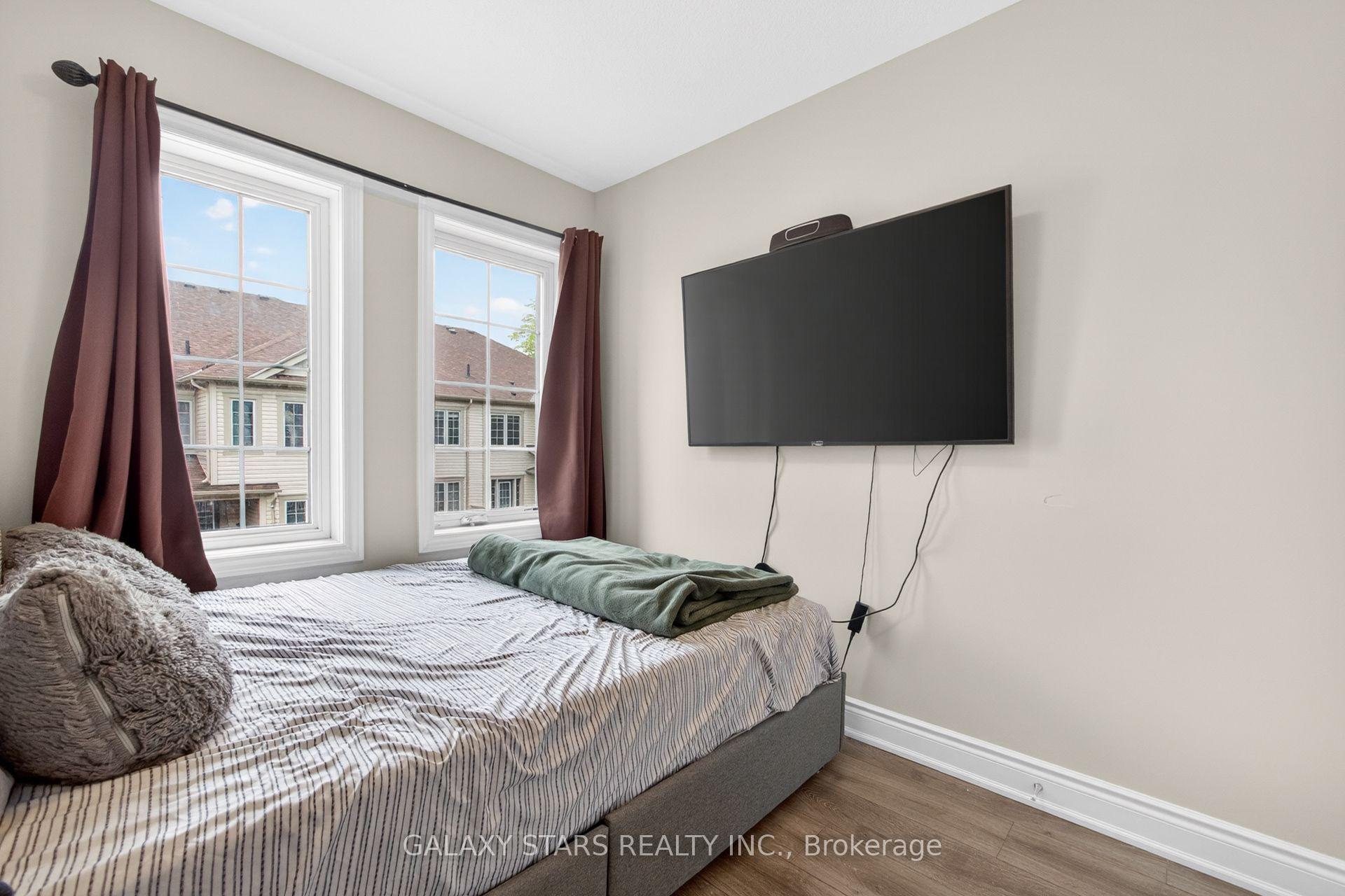 Photo 31 of Unit 30, 420 Linden Drive, Cambridge, Preston Heights — HOMEH