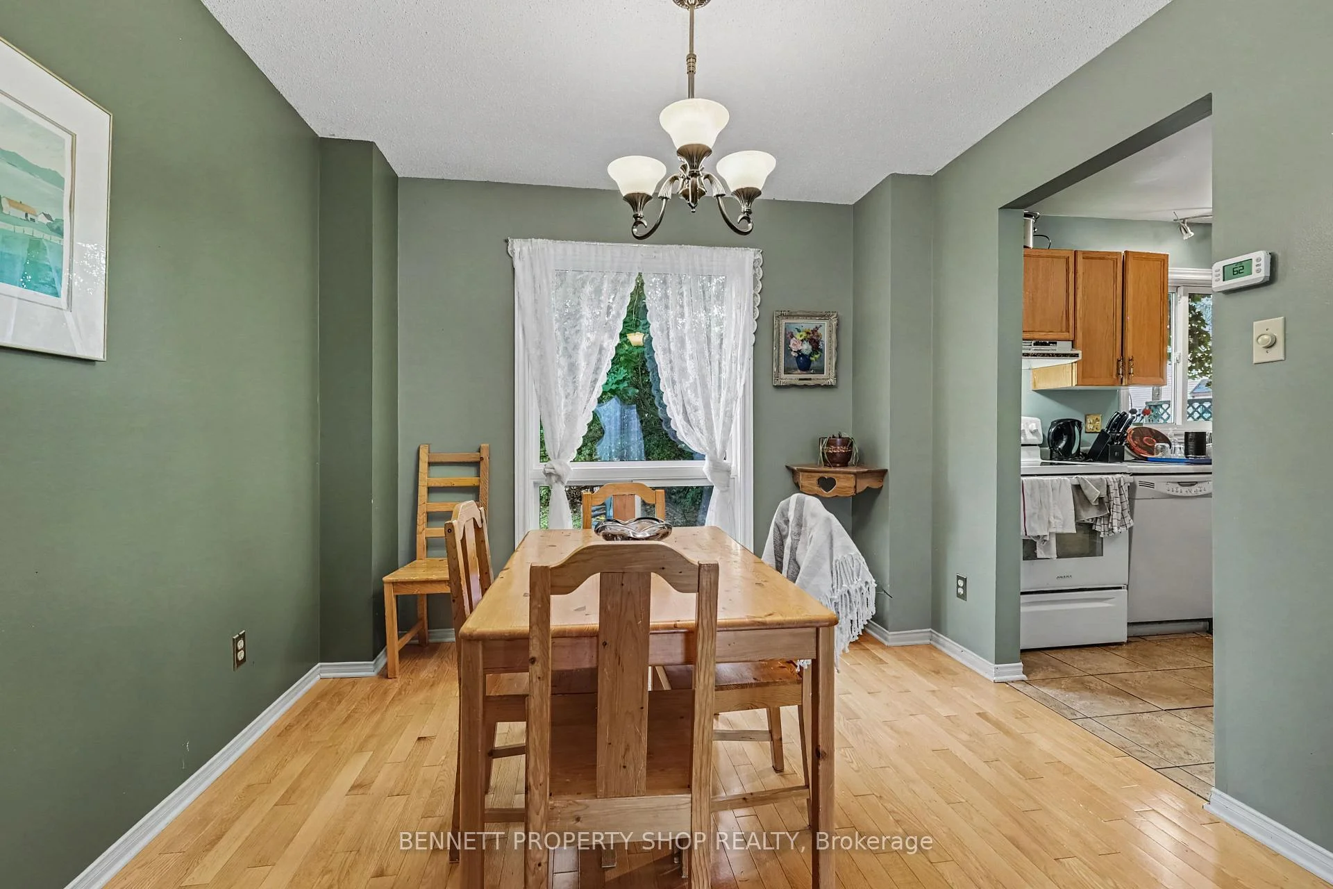 Photo 7 of 636 Apollo Way, Ottawa, Fallingbrook/Pineridge — HOMEH