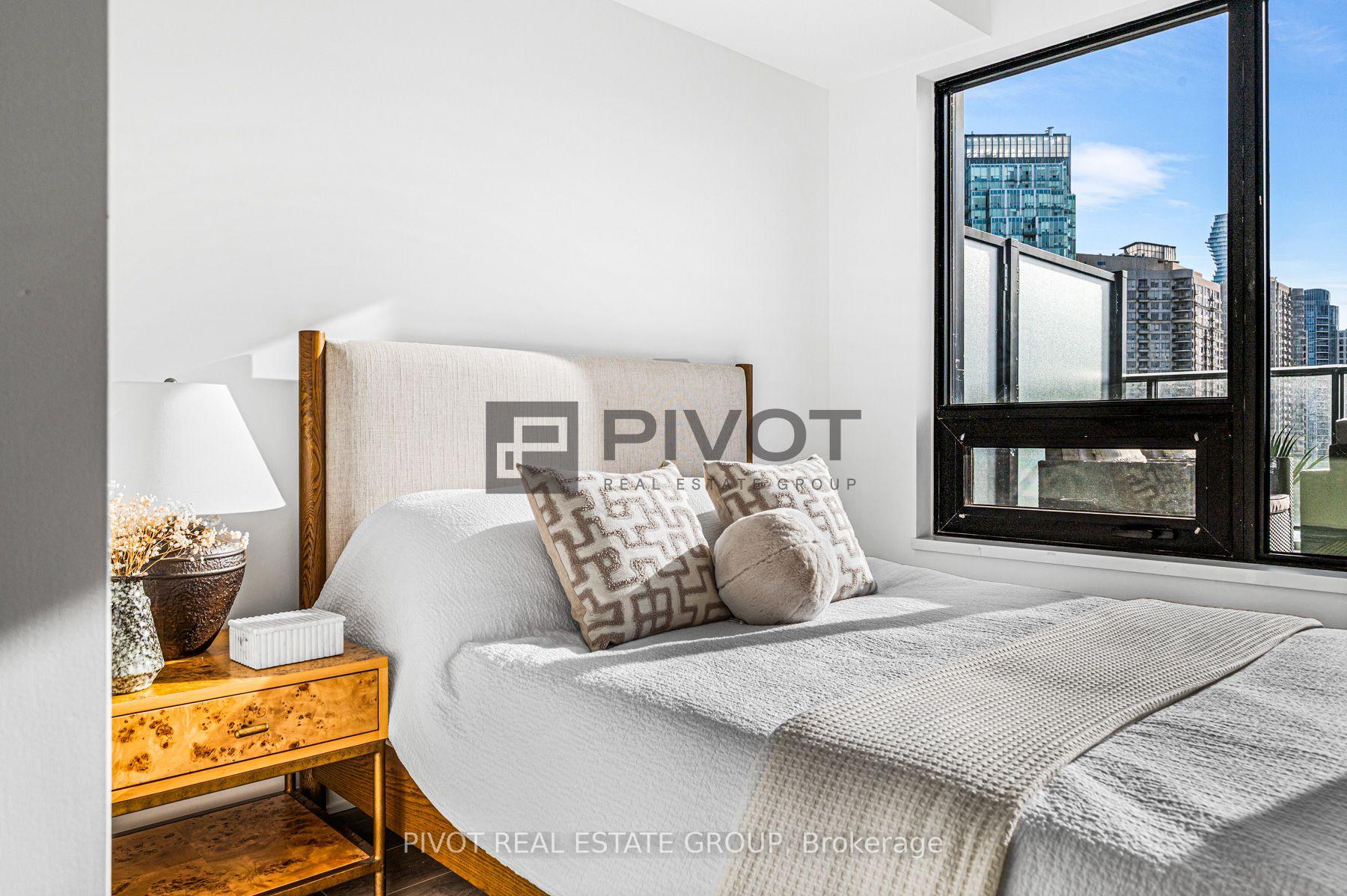 Photo 12 of Unit 1307, 4015 The Exchange, Mississauga, City Centre — HOMEH