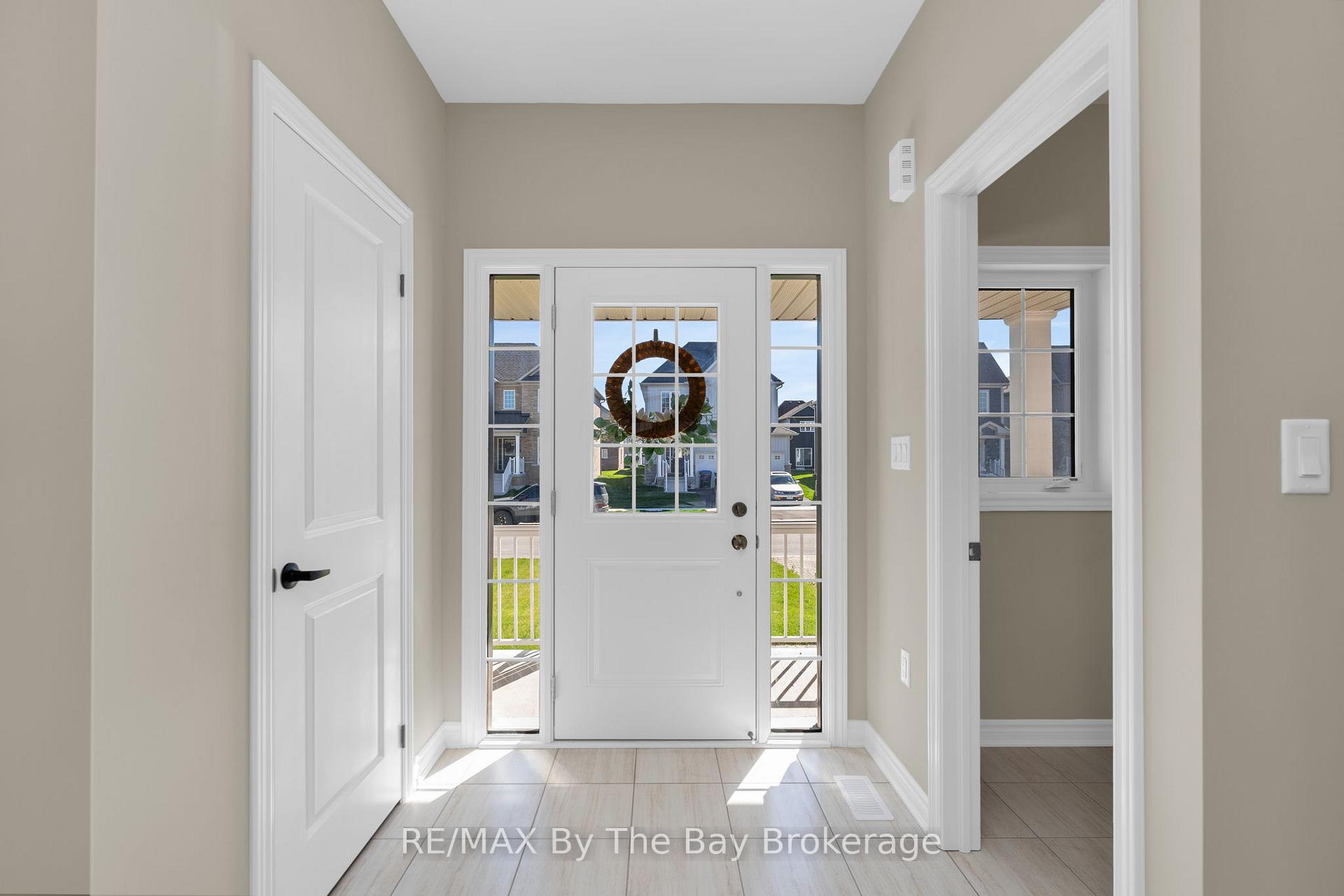 Photo 4 of 214 Cubitt Street, Clearview, Stayner — HOMEH