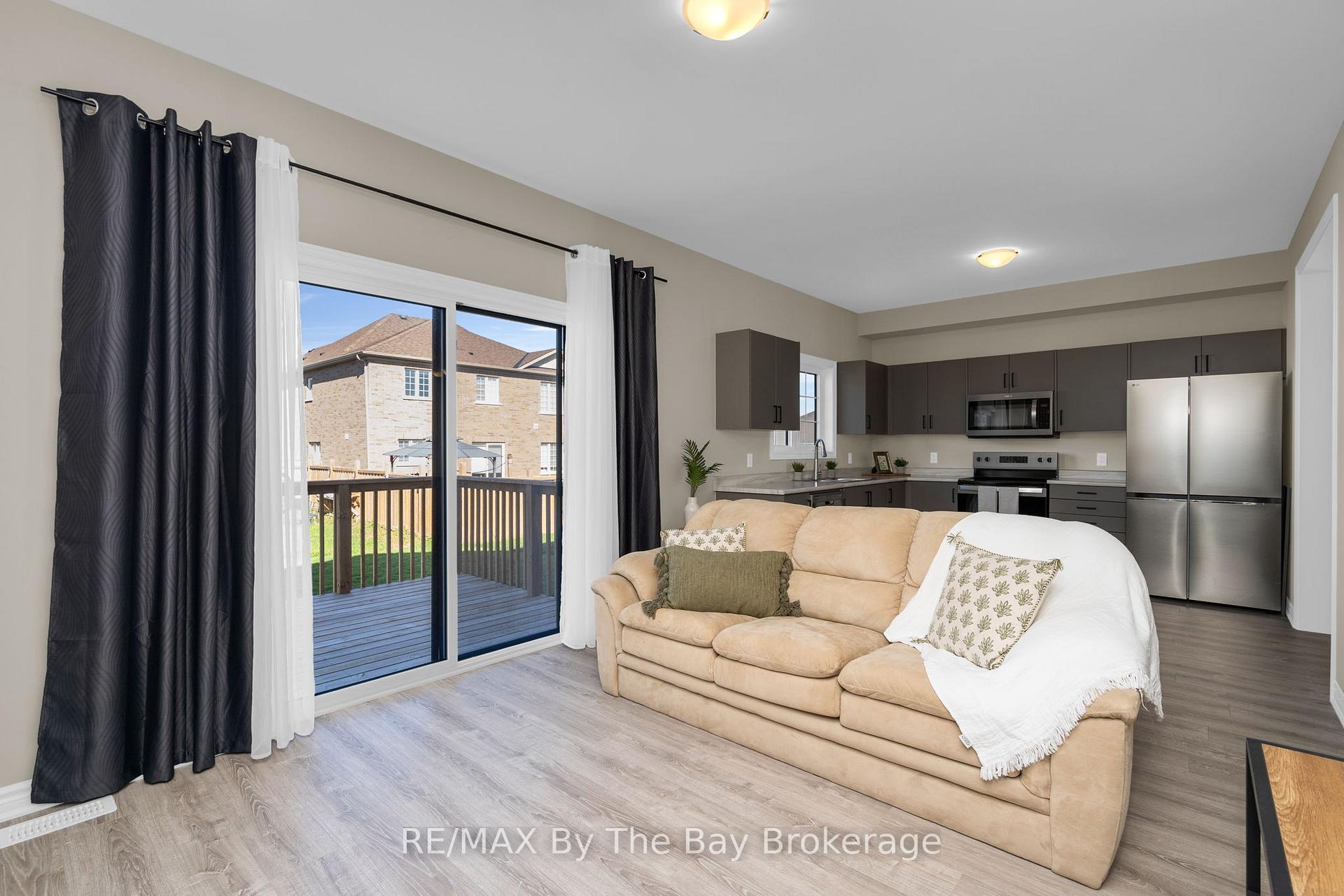 Photo 14 of 214 Cubitt Street, Clearview, Stayner — HOMEH