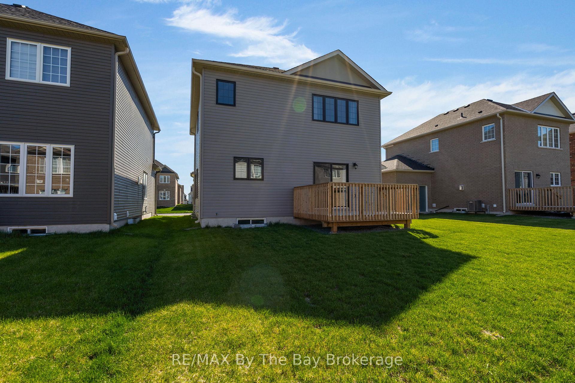 Photo 32 of 214 Cubitt Street, Clearview, Stayner — HOMEH