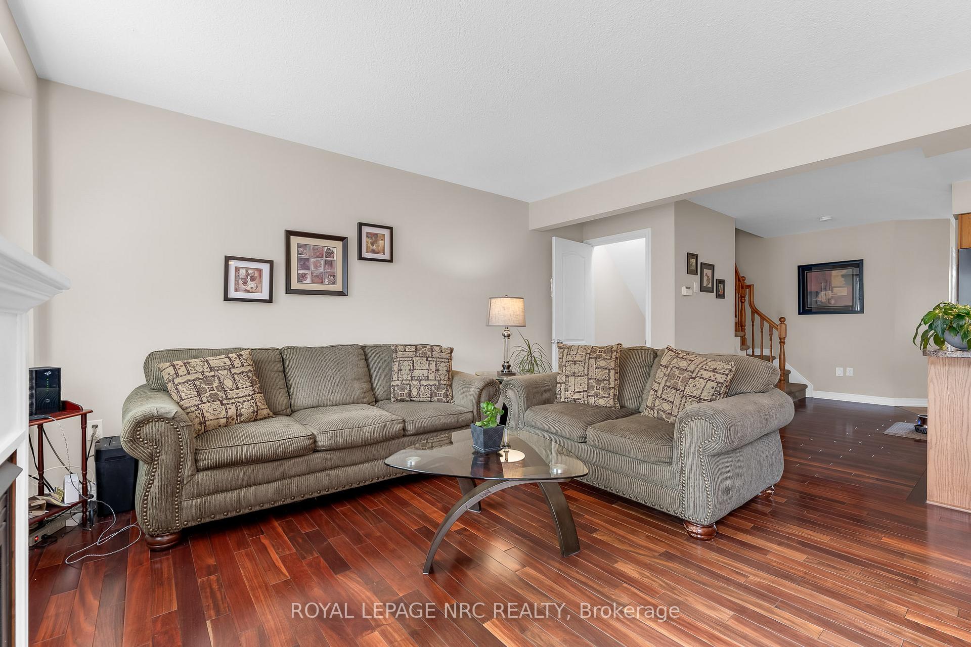 Photo 11 of 31 Thorold Road E, Welland, Prince Charles — HOMEH
