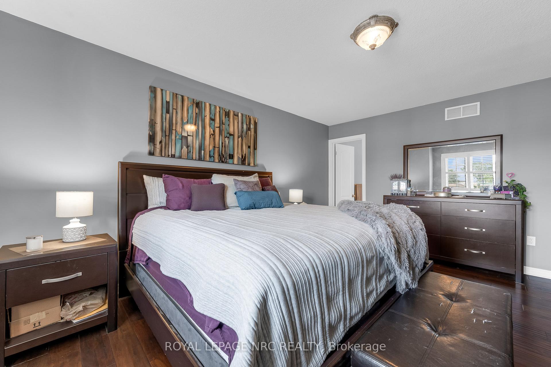 Photo 20 of 31 Thorold Road E, Welland, Prince Charles — HOMEH