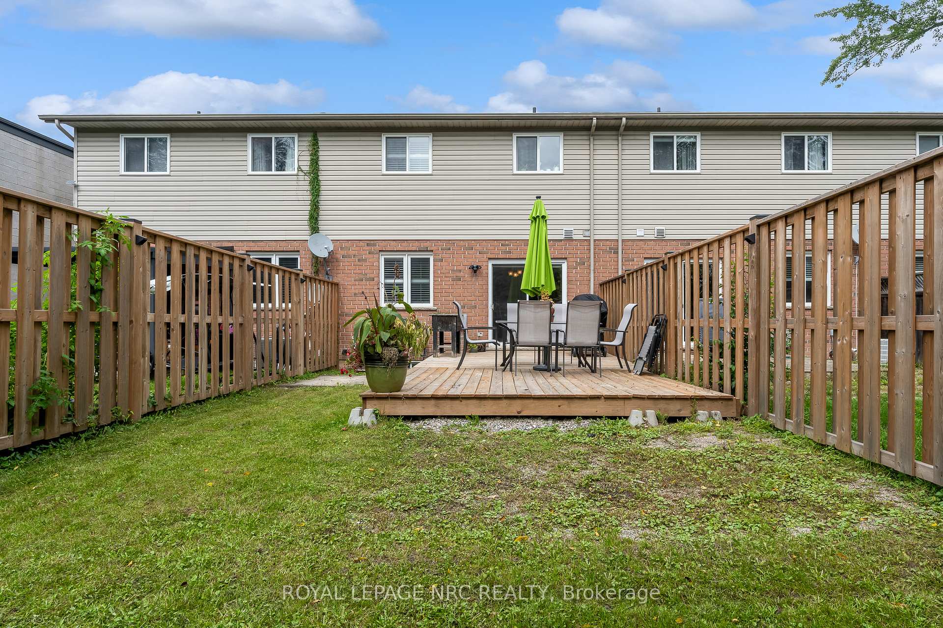 Photo 30 of 31 Thorold Road E, Welland, Prince Charles — HOMEH