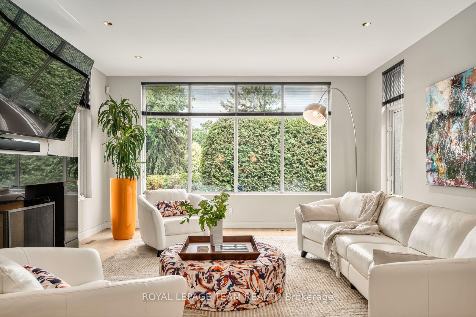 Photo 3 of 725 Manor Avenue, Ottawa, Rockcliffe — HOMEH