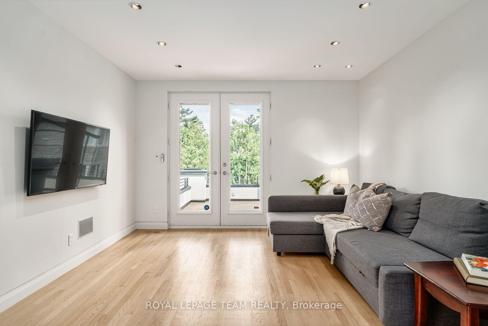 Photo 32 of 725 Manor Avenue, Ottawa, Rockcliffe — HOMEH