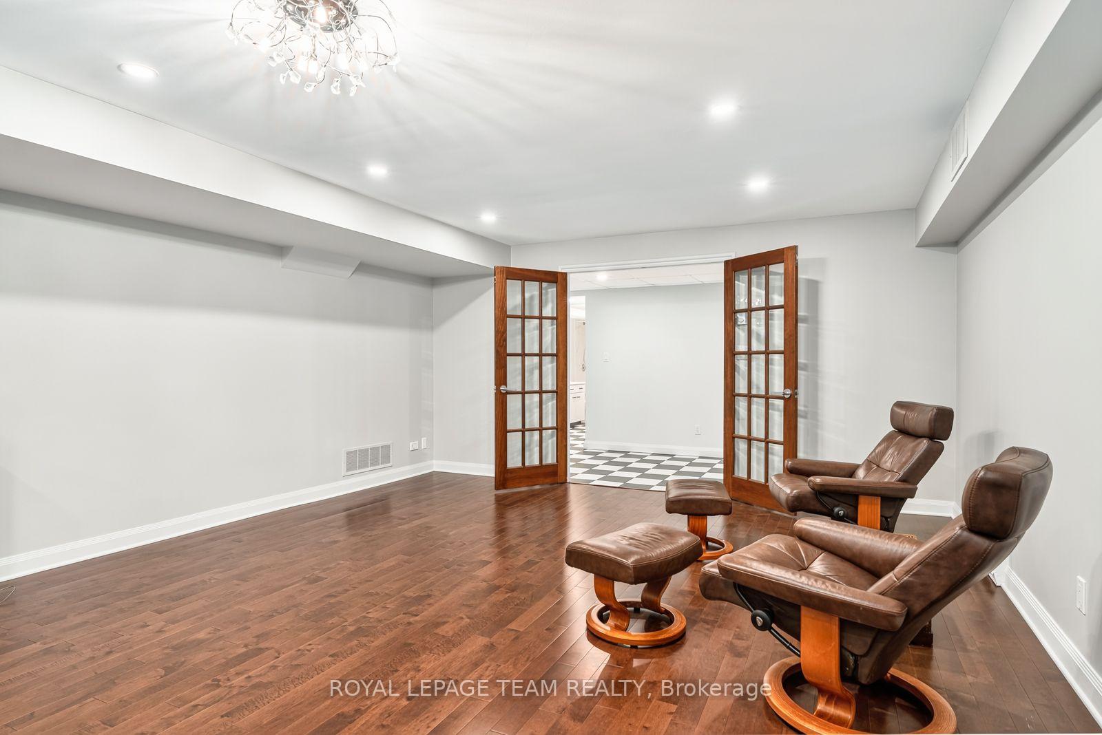 Photo 36 of 725 Manor Avenue, Ottawa, Rockcliffe — HOMEH