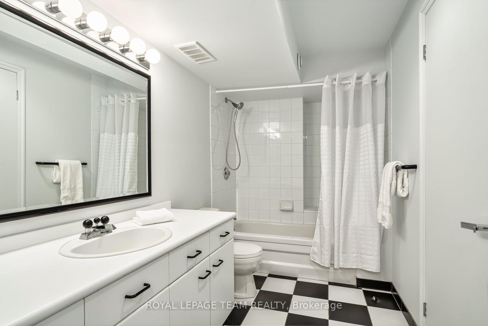 Photo 37 of 725 Manor Avenue, Ottawa, Rockcliffe — HOMEH